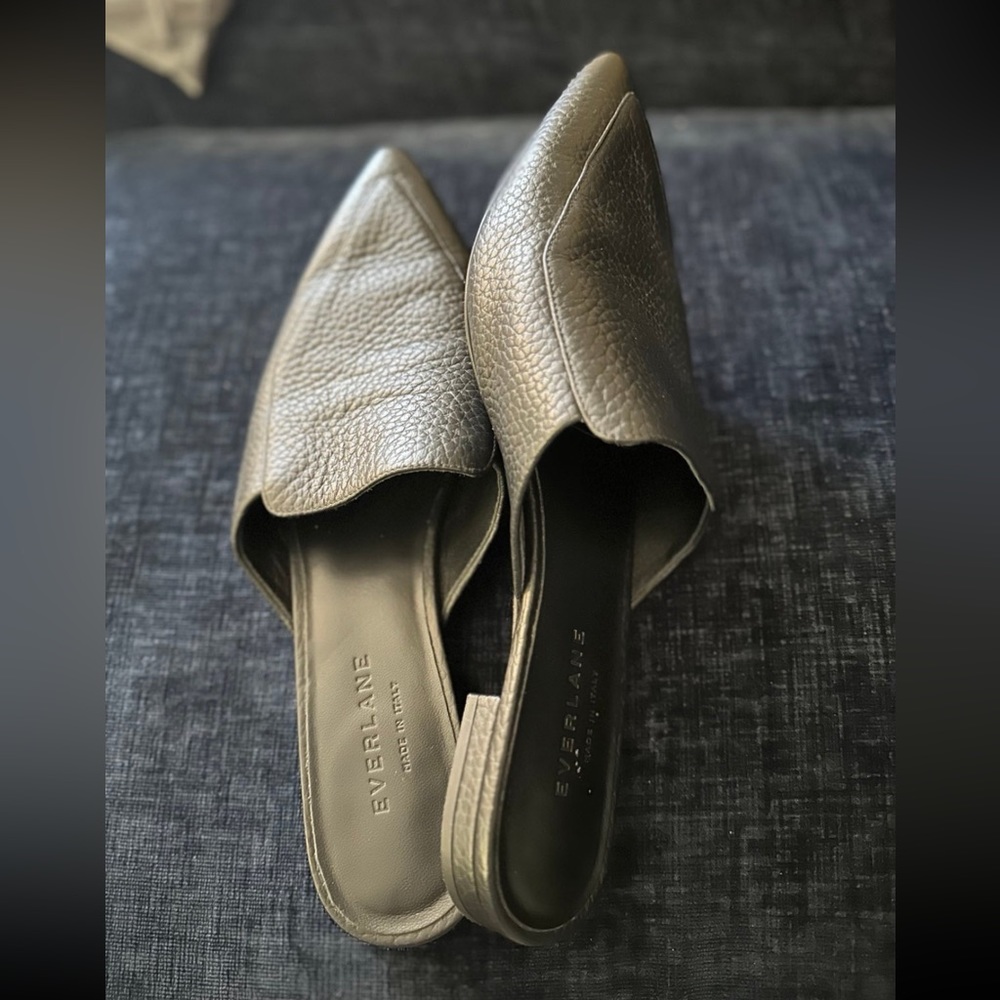 Everlane leather boss flats slides black leather 7 1/2